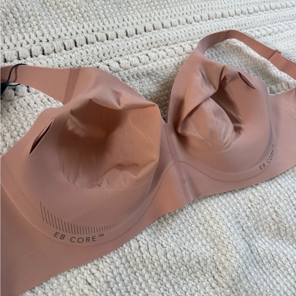 Evelyn & Bobbie Starlette Plunge Bra Wireless Padded Seamless Support NWT Size M - Picture 9 of 15